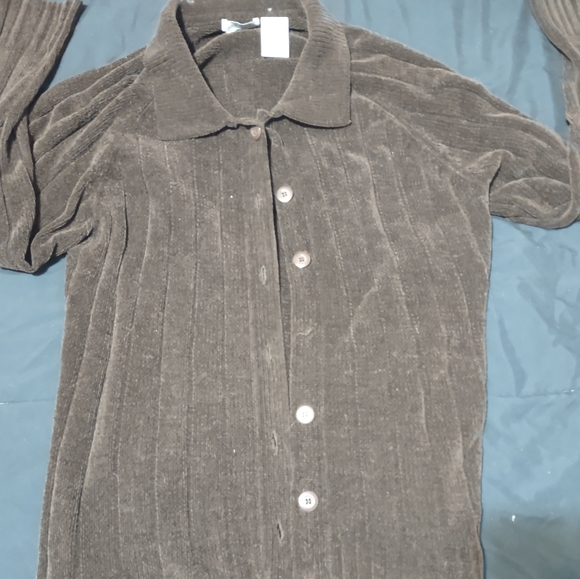 White stag black button up shirt - Picture 2 of 3